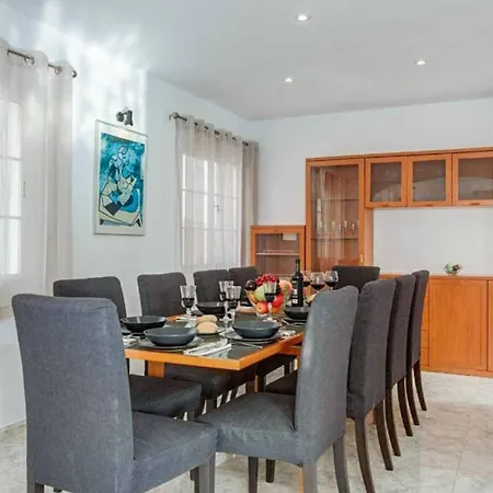 Retama Villa